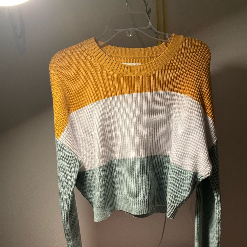 Hollister cropped sweater